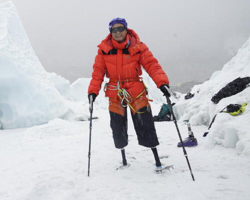 Climbing Mount Everest while using prosthetic sockets developed in Upper Bavaria